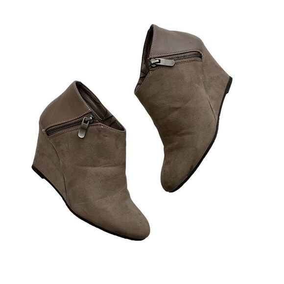 Chinese Laundry Brown Suede Ankle Edge Bootie Women’s Size 7 - Picture 1 of 10